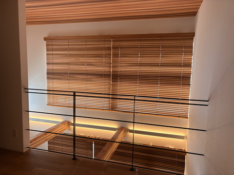 ブラインドがつきました