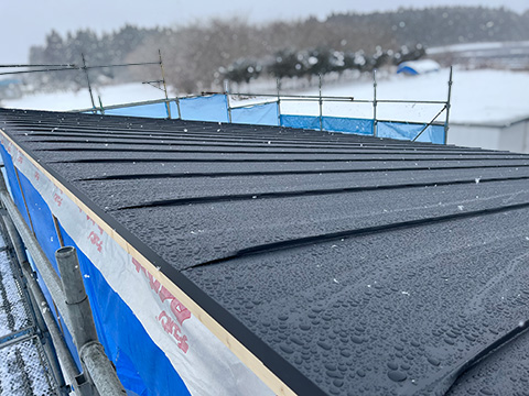 屋根と間柱入れ