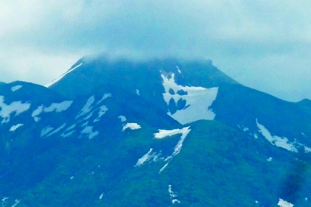 山を見よう 雪形を見つけよう 組新聞 山を見よう 雪形を見つけよう 組新聞