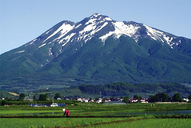 山を見よう 雪形を見つけよう 組新聞 山を見よう 雪形を見つけよう 組新聞